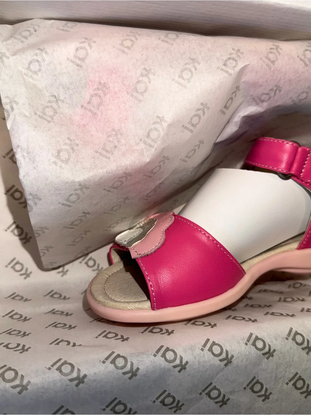 See Kai Run Girls Pink Glitter Cloud Sandals